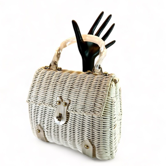 Meet your Posher, Billie aka “Bebe” to my Grands… 🥰 - Picture 12 of 16